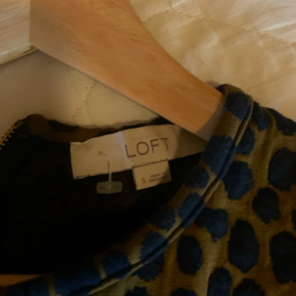 Loft cheetah print dress. Very comfortable and flattering - Picture 6 of 7
